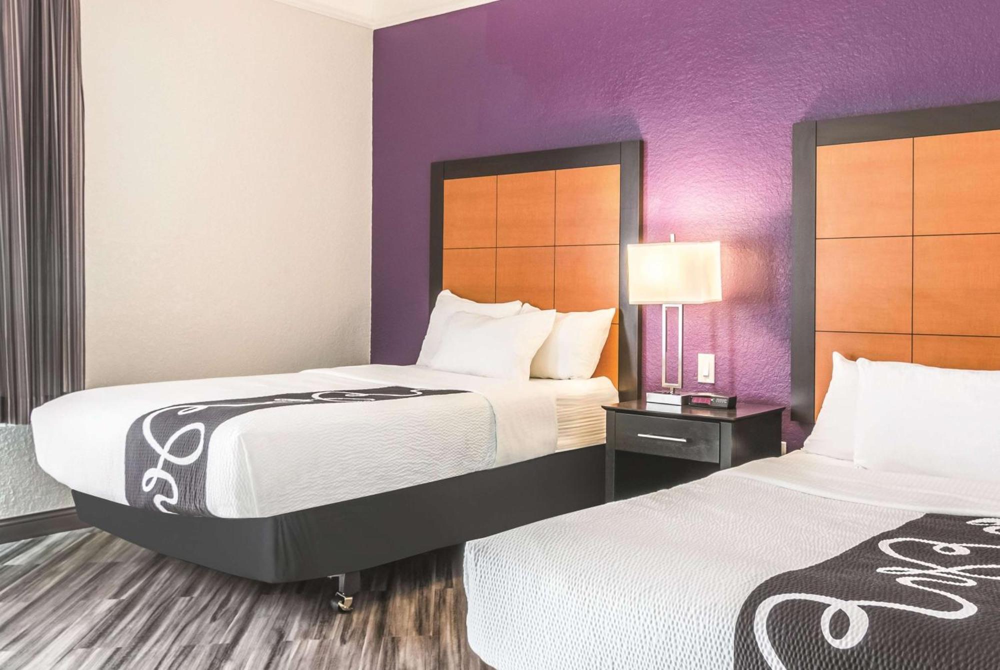 Deluxe Double Room with Two Double Beds - Non-Smoking