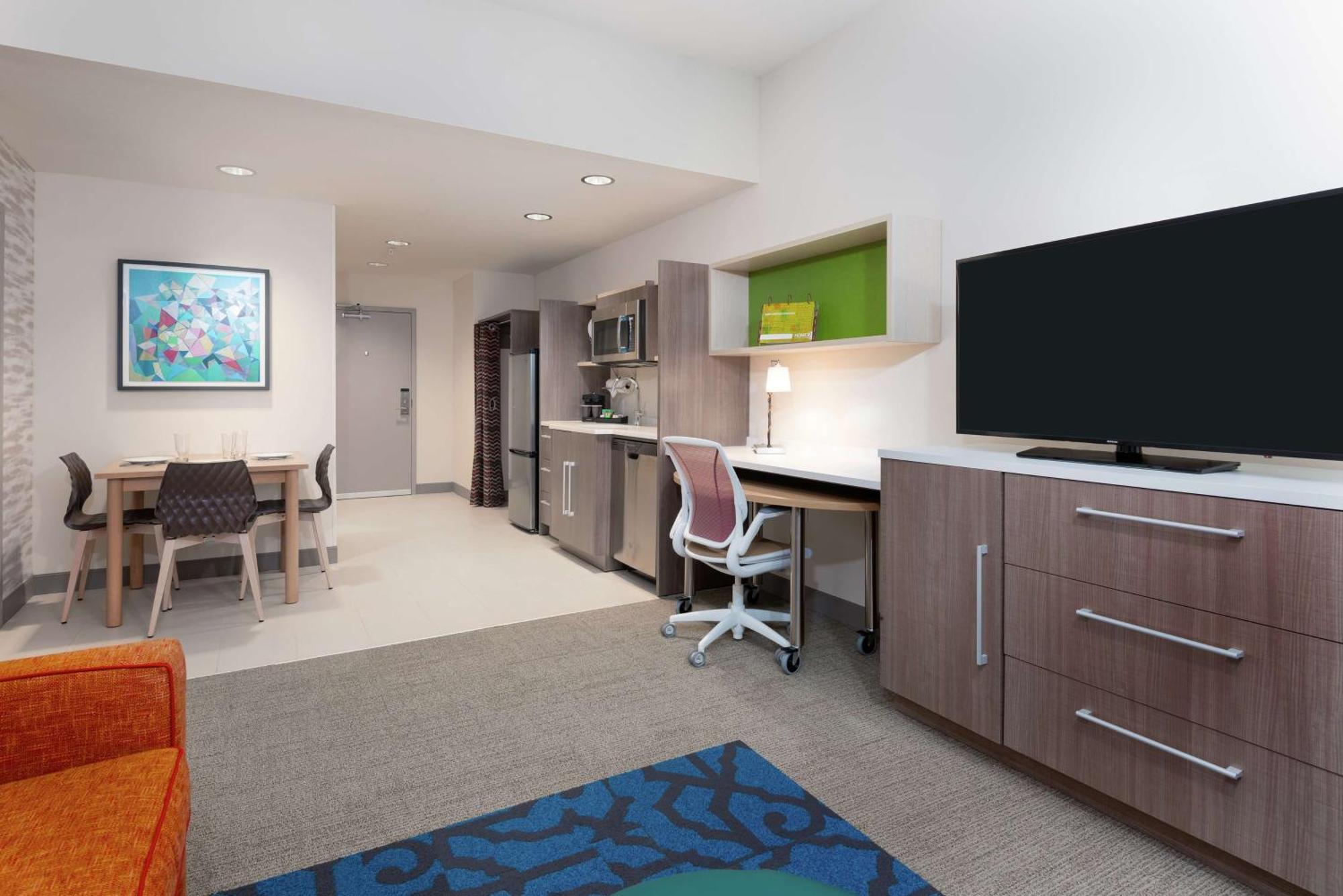 One-Bedroom King Suite Non-Smoking