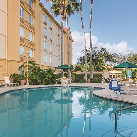 La Quinta By Wyndham Orlando Airport - On Property Food Trucks & Free Airport Shuttle!-3