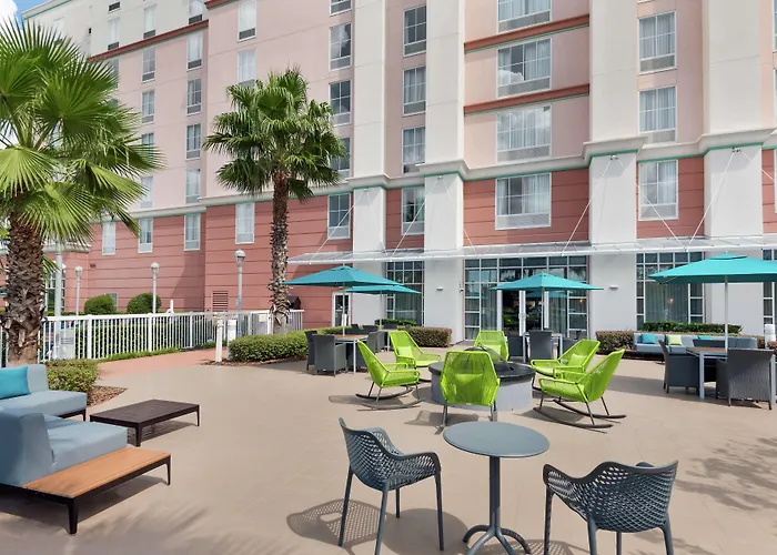 Hampton Inn & Suites Orlando Airport At Gateway Village